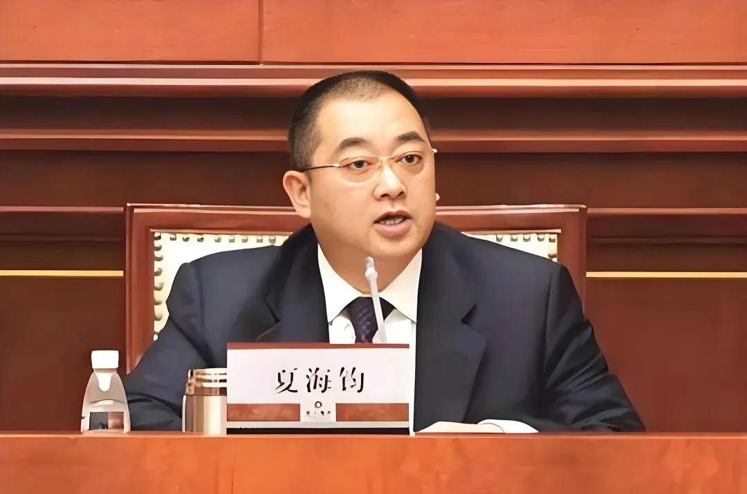 突发反转！

恒大前总裁 4943 万豪宅临开拍突然撤拍，世间万物，真的逃不过因