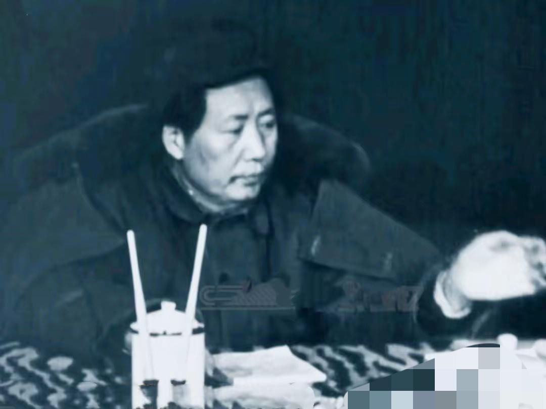 时代巨变之下，读懂跨越岁月的初心与顾虑

很多人都会感慨，如今繁华安稳的生活，放