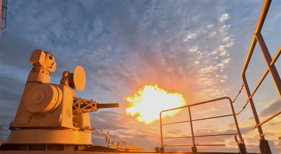 中日关系紧张之际！

一国突然“站队”日本，却对中方避重就轻？

中日关系持续紧