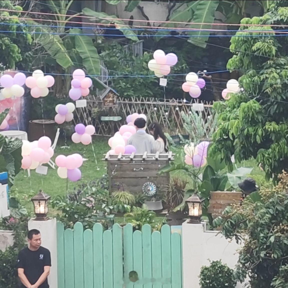 我们太阳雨的团综来啦杨超越董思成今天是太阳雨团综路透杨超越董思成团综路透