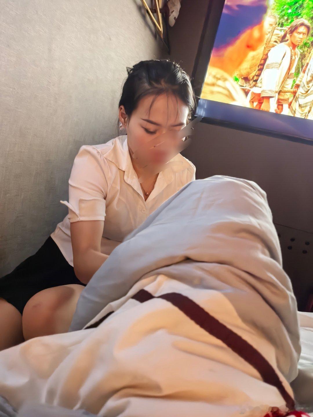 我踏马微信被问暴股票狗站起来了过去的苦日子又算啥会所嫩模的日子属于咱们节前的所有