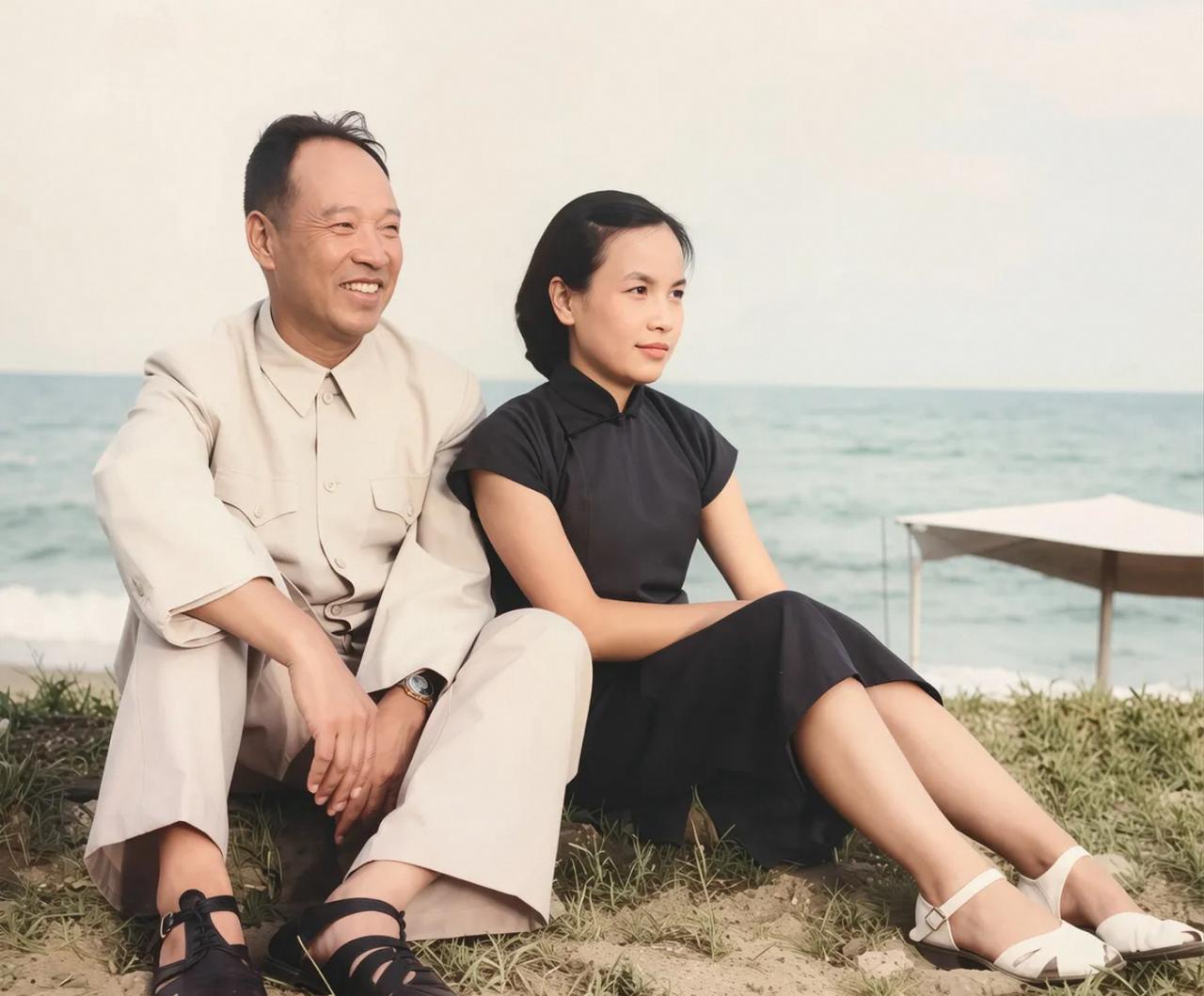 1939年，彭真迎娶小十岁的张洁清，晚年对女儿感叹：是我把她给耽误了