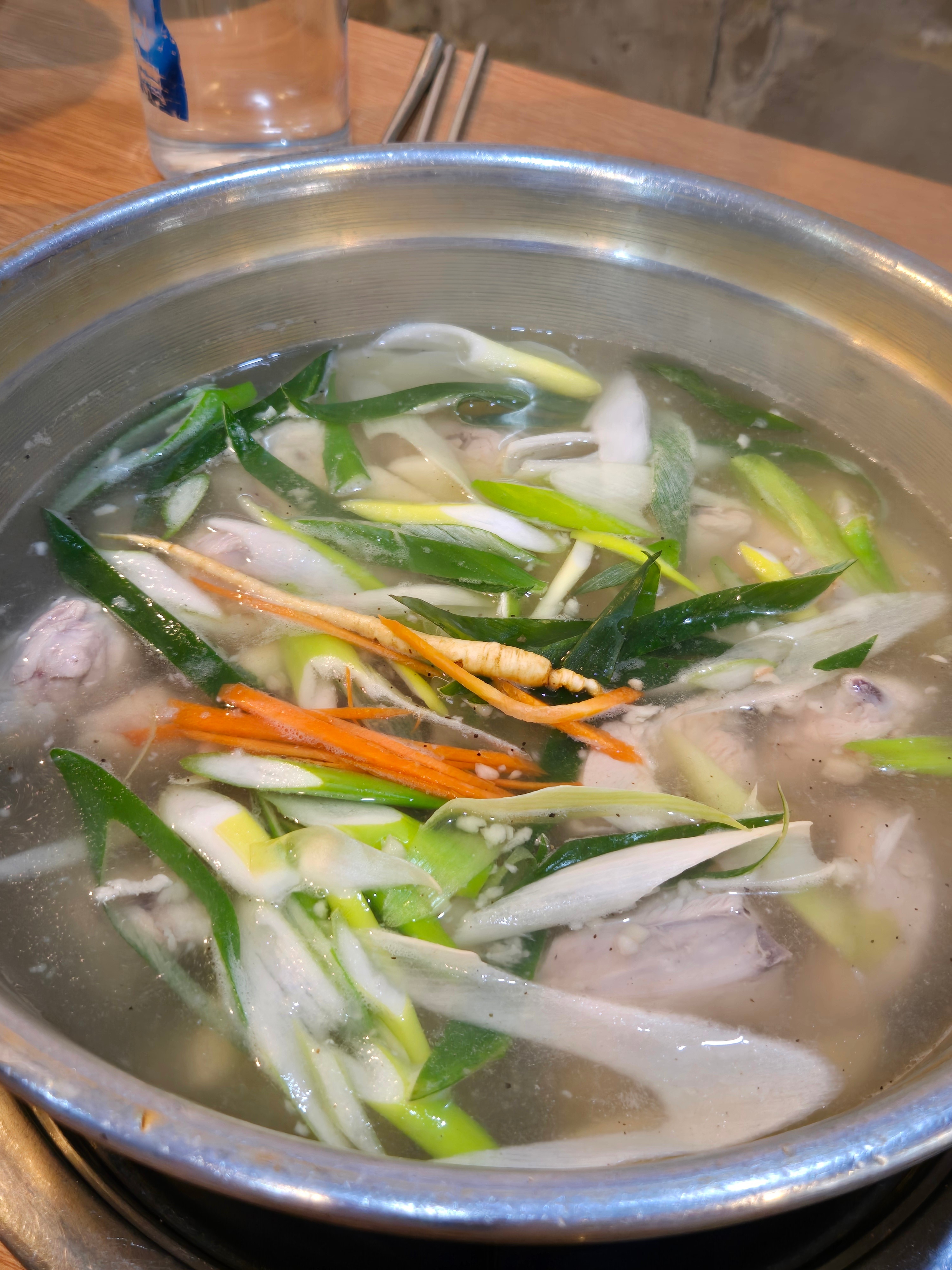 宝宝你就吃这个 一只鸡😆 