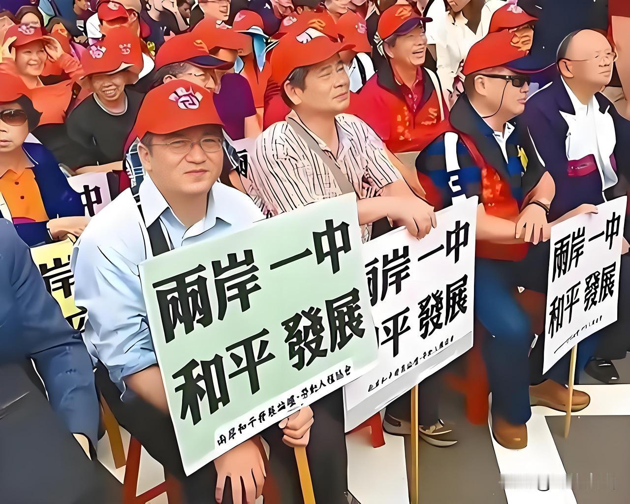 不论过去、现在和将来，日本都是阻扰中国统一大业的邪恶力量
 
日本对台湾问题的干