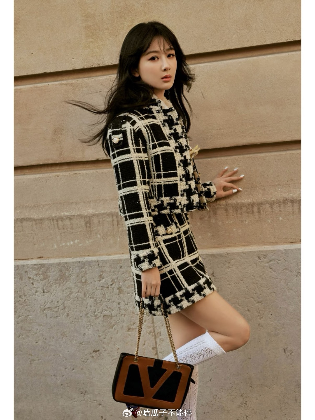 杨紫官宣参加巴黎时装周啦！期待美女的表现，还记得这套封神的造型