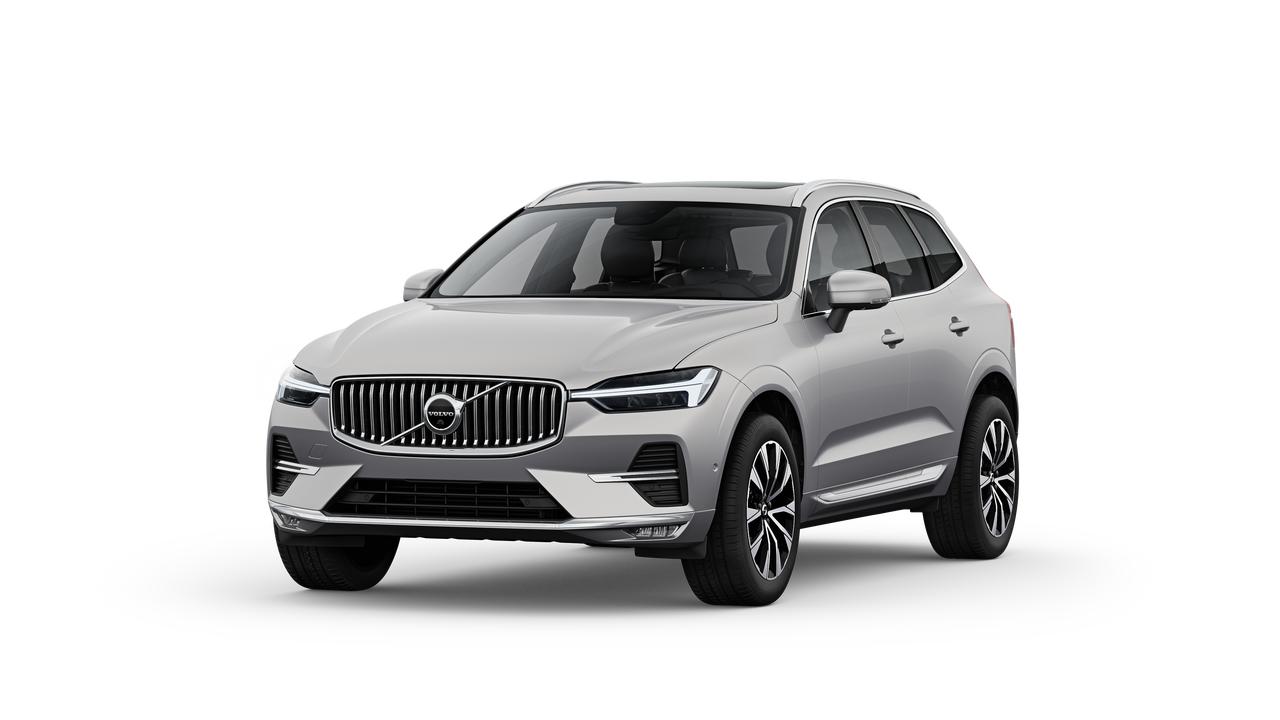 【沃尔沃XC60 现在23万可以落地了！】
沃尔沃XC60
裸车价26万+ 2.