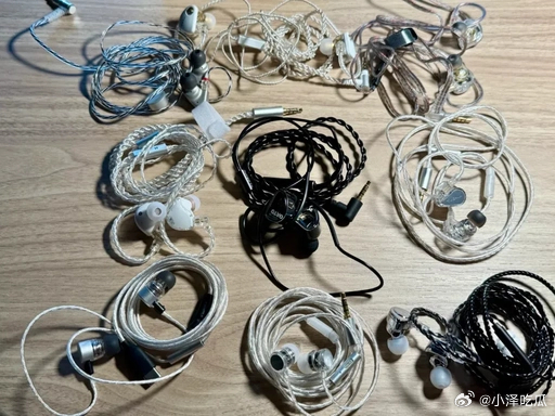 还有什么手机有耳机孔 现在还在坚持保留 3.5mm 耳机孔的手机，真的都是懂用户