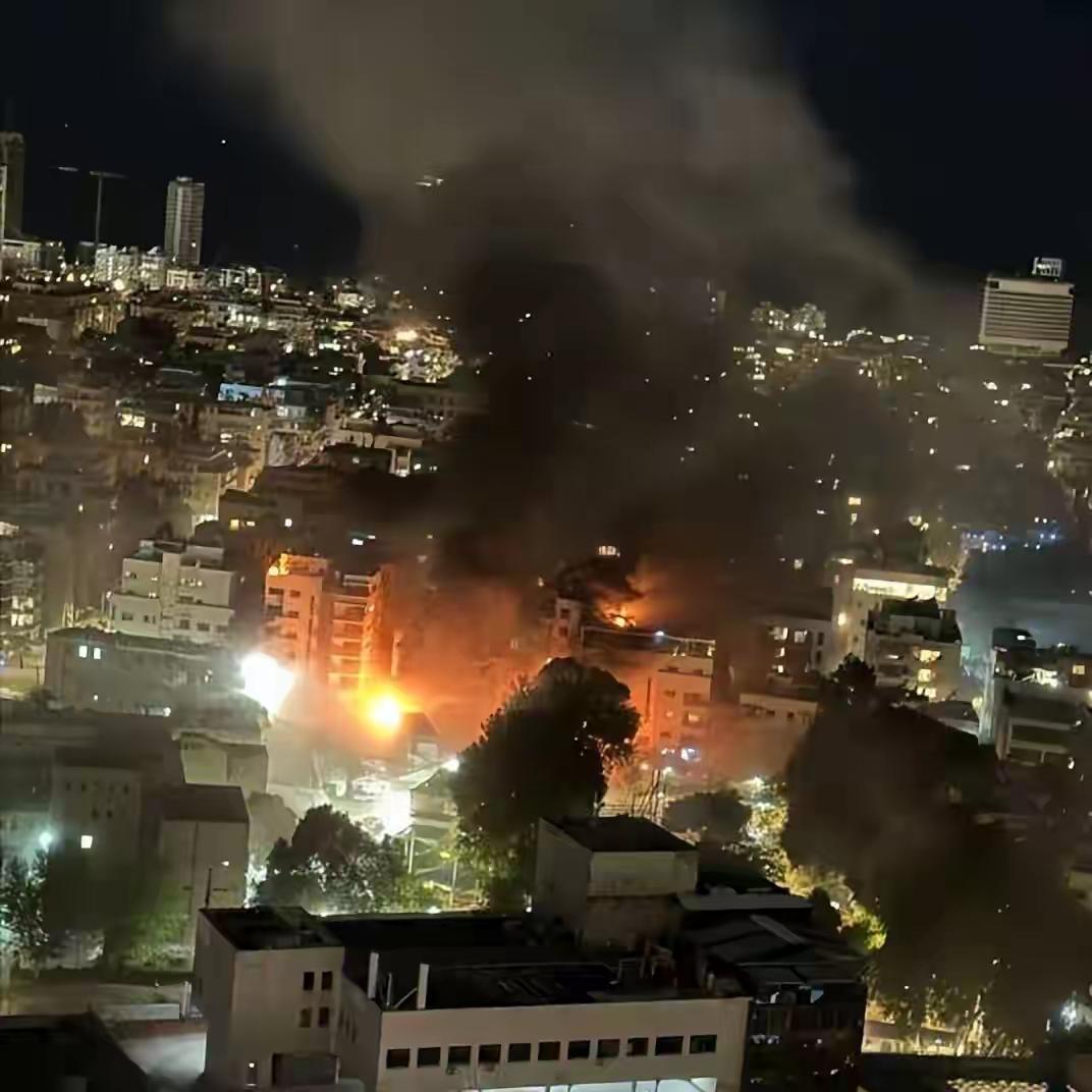 中东这盘棋，彻底下成了死局。伊朗这回是真豁出去了，直接掀了桌子。什么“真实承诺4