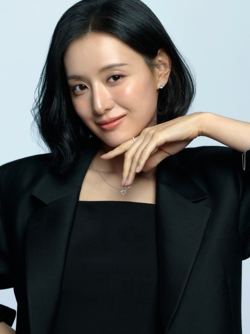 金智媛口碑金智媛 x STONEHENgE画报🖤✨ ​​​