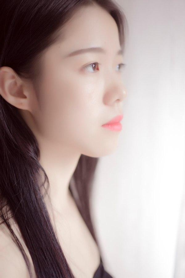 温柔侧颜，静谧时光，岁月静好高雅气质美女 分享美少女美照 温柔气质照