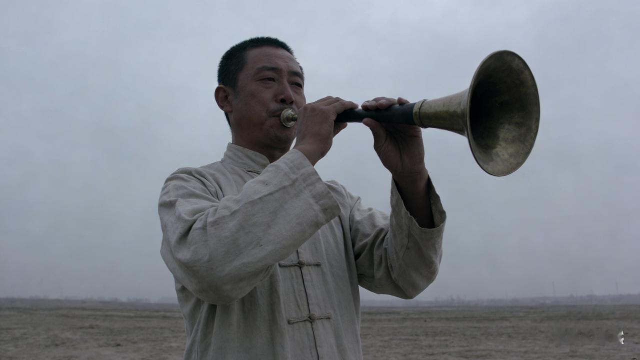 不知道你们注意没有，我偶然发现，在结婚的时候和下 葬时候，那音乐很像！

因为我