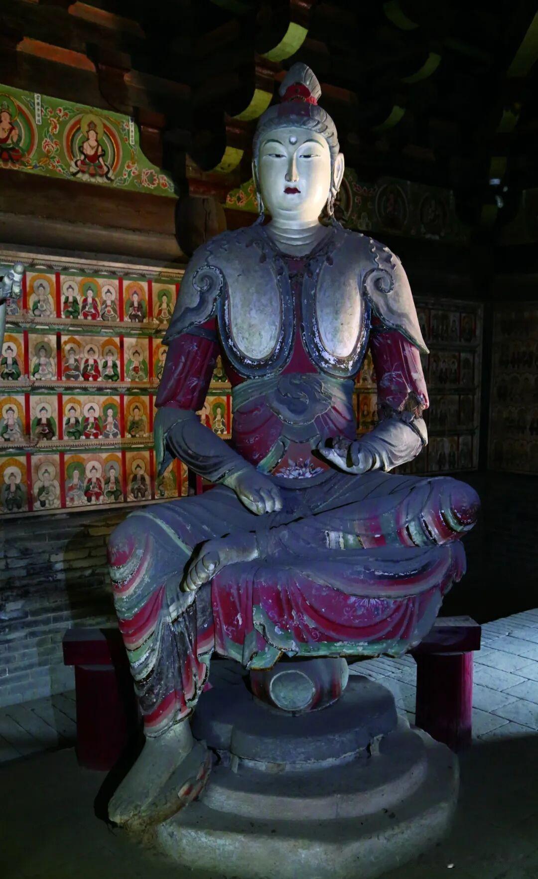 山西镇国寺｜身披铠甲的文殊菩萨，中原罕见五代彩塑
 
很多人去平遥，只记得古城墙