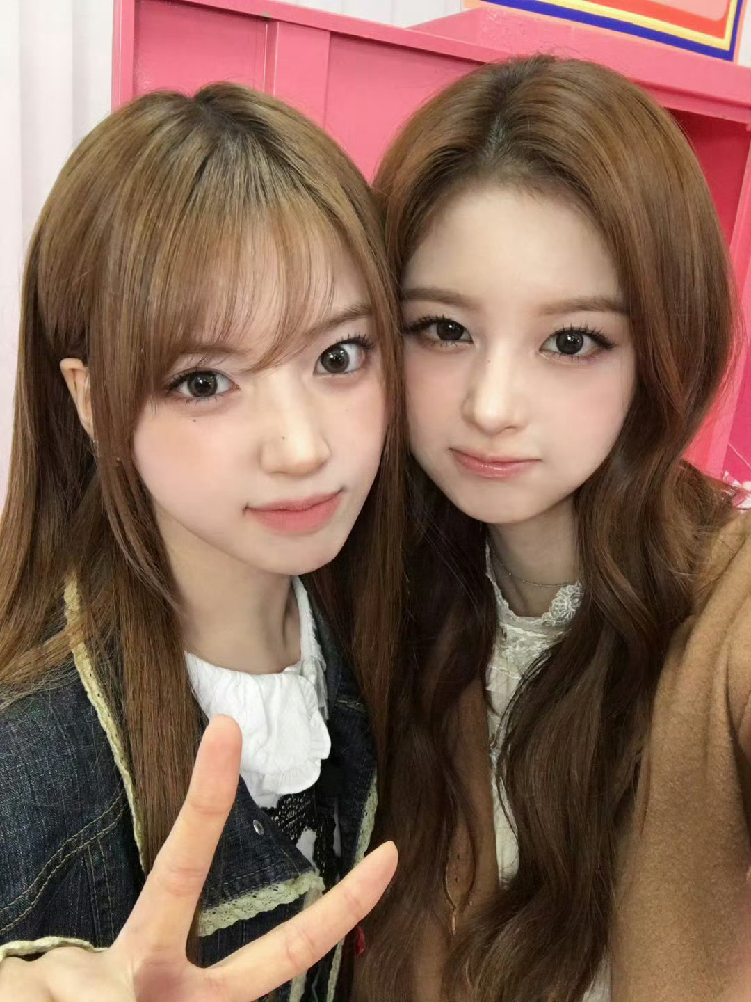 整个韩娱都在幻梦都破碎 【金智羽 雪允】百合漫封面图 ​​​