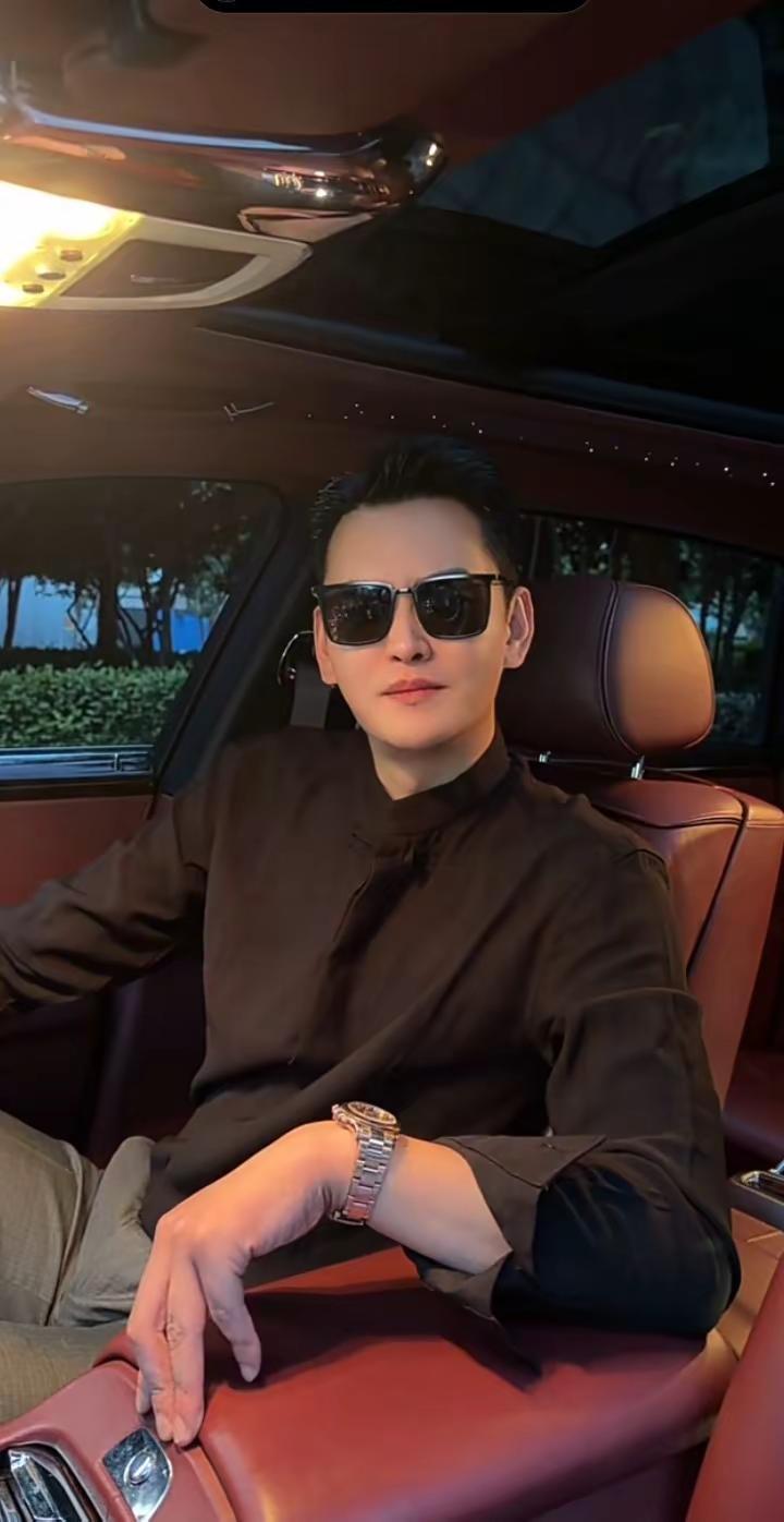 阵阵秋风相思泪。七夕快乐！穿衣风格决定我每天的性格 品味比颜值更重要