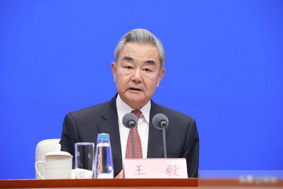 美国对中国表态了。6月30日，中国外交部长王毅和美国国务卿鲁比奥通话。

这通电