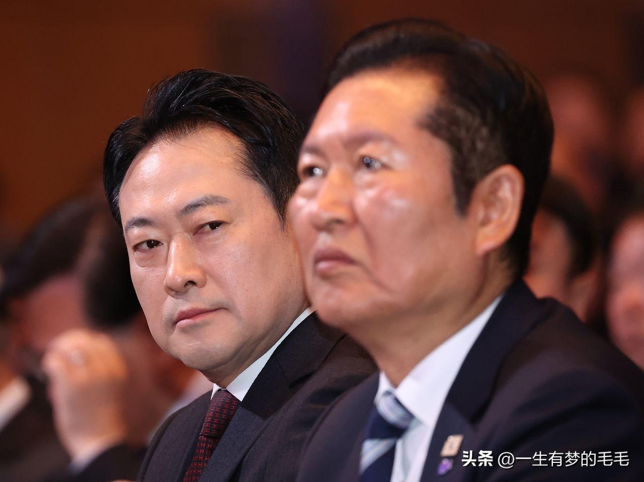 韩国民调呈现出一个奇特现象，“铁板无党派层”占比达27%，超过在野四党总支持率，