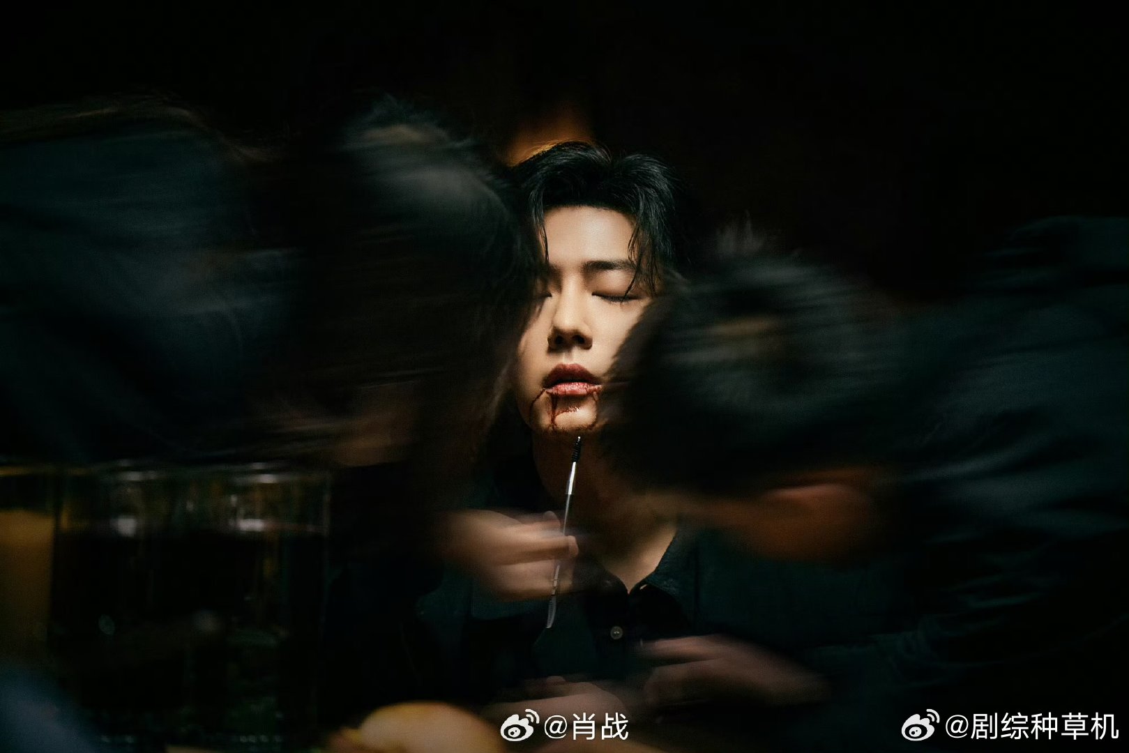 肖战齐夏补妆照肖战齐夏闭眼补妆照 肖战齐夏闭眼补妆照，所有人感受这张照片！ 