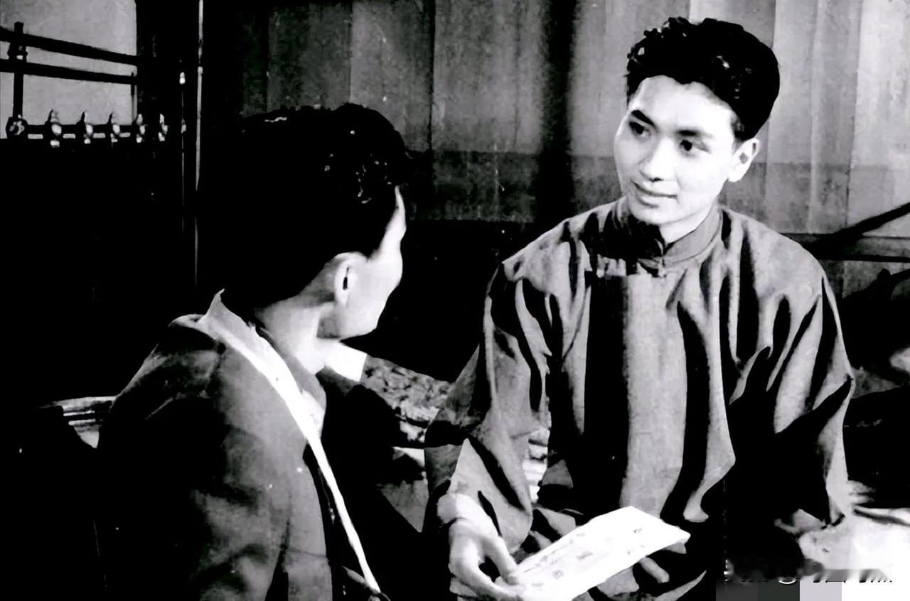 1941年，地下党宋更新被敌人拖到野外枪毙，敌人对他连开三枪，其中一枪还打中了他