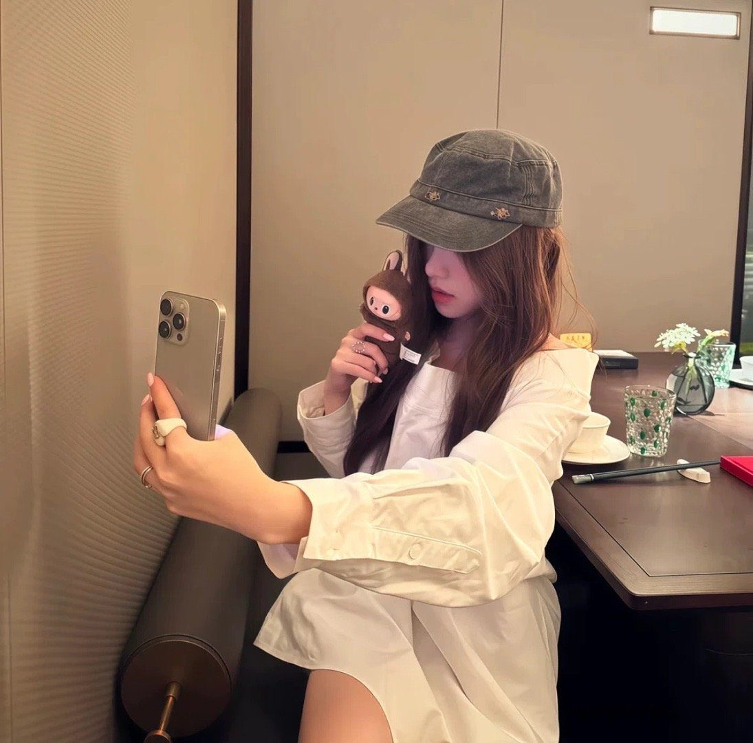 幸福就是 每个犟种炸药包小姐 都会遇到一个为你低头 对你毫无脾气 哄你开心的好脾