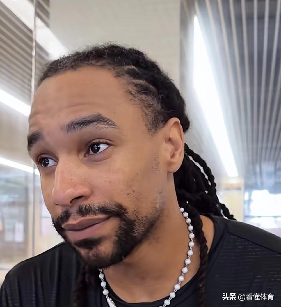 刚刚看了广东队跟队记者关辛的视频，感觉萨林杰是不是有些摆烂了？

其他的三名外援