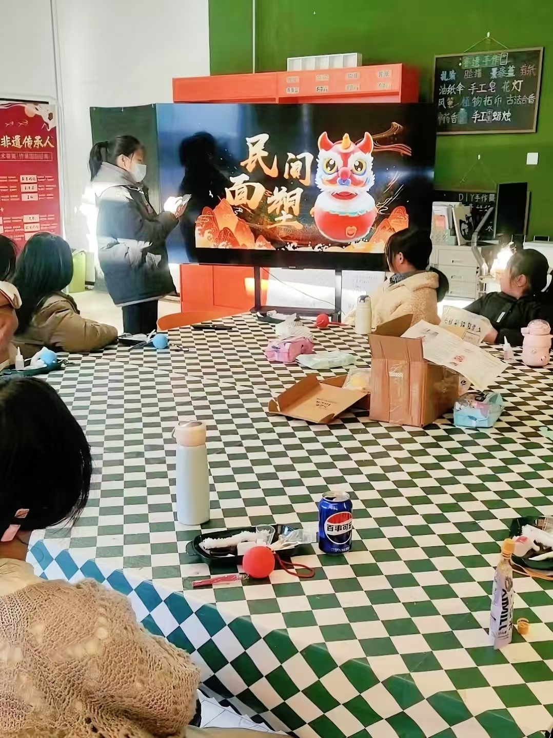 秦岭笑谈 大学生社会实践寒假社会实践山东学子寒假在行动【指尖传匠心 青春护非遗】