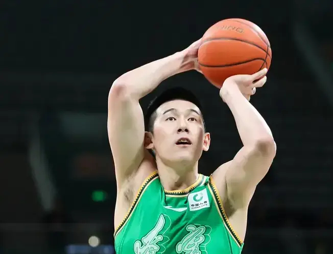 打广东就来劲！付豪全场投篮20中10，罚球7中6得到26分9篮板1抢断。辽宁男篮