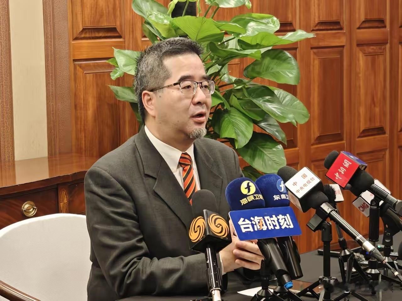 萧旭岑：国民党过去10年输了3次“大选”，确实党内有人希望能跟着民进党脚步走
