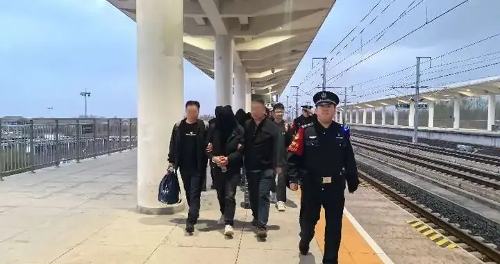 化学硕士突然辞职竟为参与制毒，特大跨国制贩毒案告破71人被抓，现场缴获依托咪酯固体6公斤、液体65升