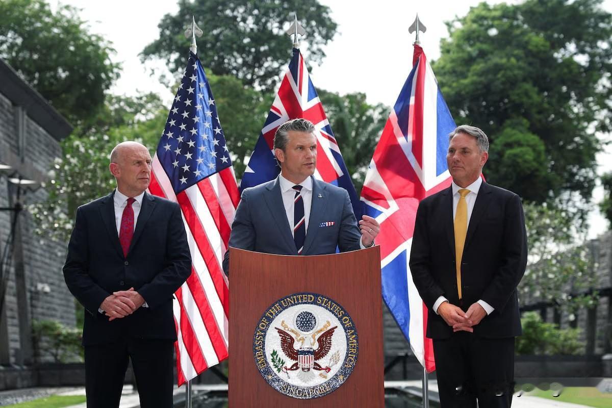 🇺🇸🇦🇺🇬🇧 AUKUS 成员国签署联合研发水下无人潜航器协议

美