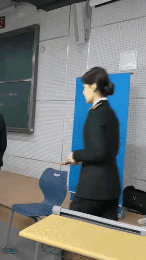 猜猜看这是哪个事业单位的姑娘？