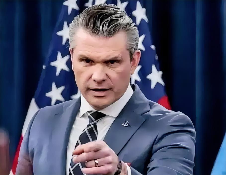 美国防长皮特·赫格塞思公布了一份最新的“大北美”战略构想图！按照他这个图特地数了