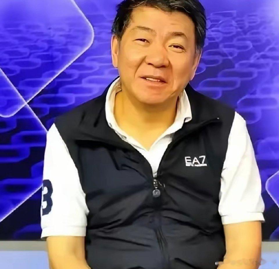 我有预感郑晓龙要被网友选角搞疯了新红楼梦还没开机呢网上帖子全在说选角，檀健次的贵