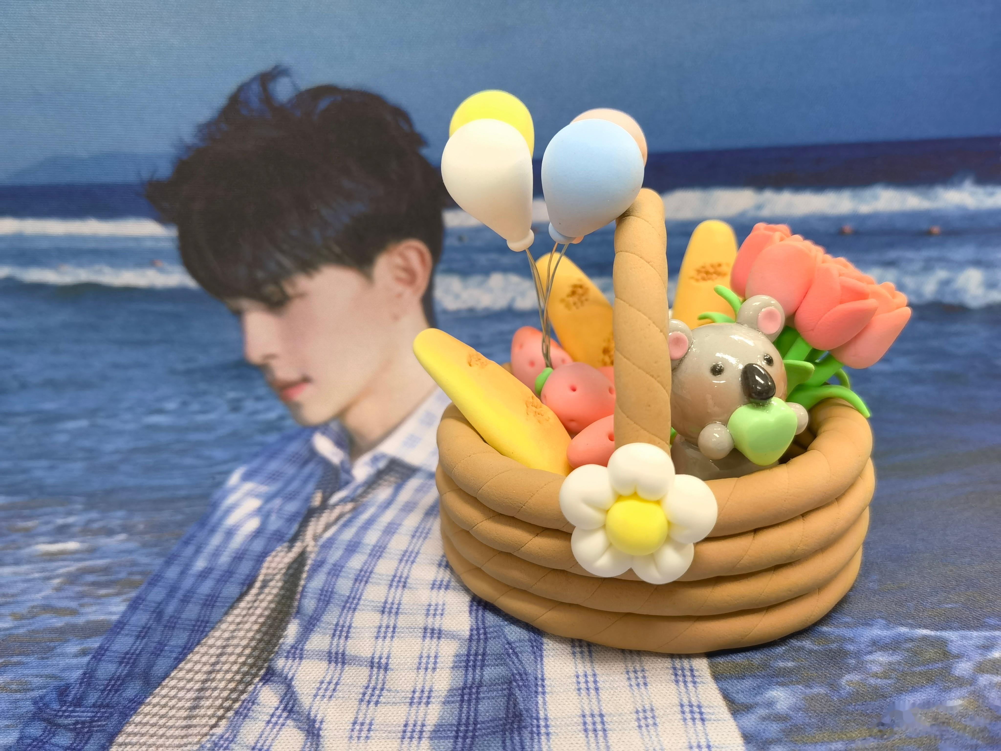 [偷笑][偷笑][偷笑]卡哇伊ฅฅ*，哈哈哈，小考拉真可爱，放在桌子上天天mua