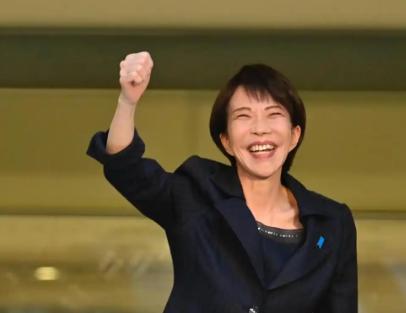 高市早苗突发身体不适，治疗细节曝光，竞选行程受影响
 
2月1日上午，全日本的目