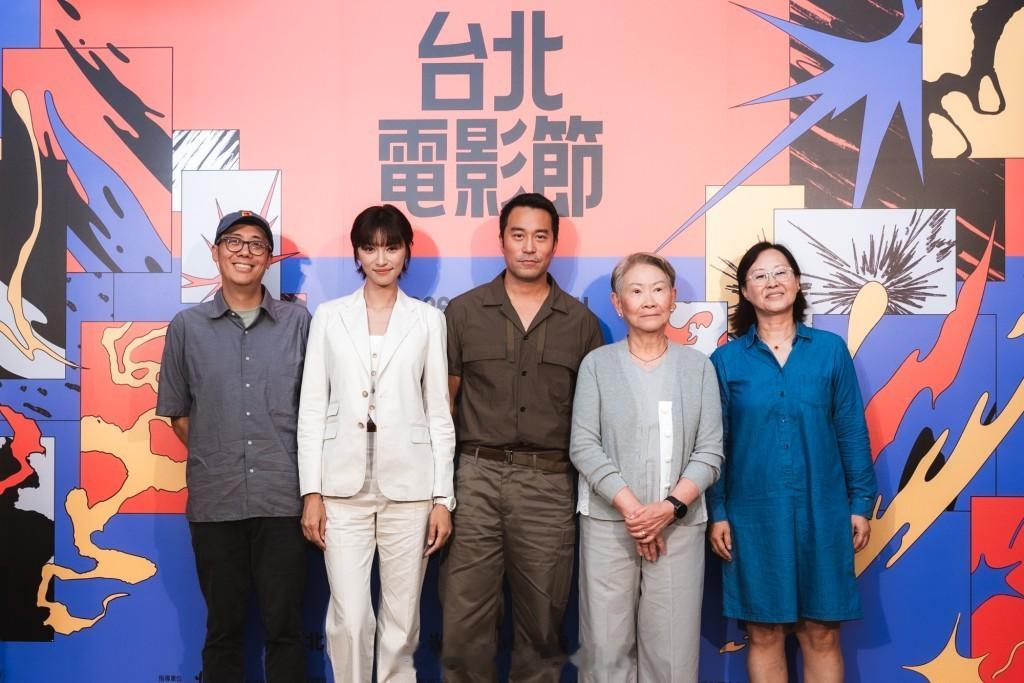 星岛：王丹妮煮意面和张孝全破冰，二人首次合作默契十足火花四射王丹妮（Louise