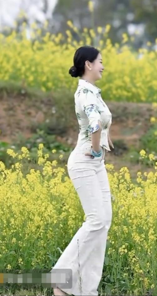 郑主席的困境
那边网友:你得表态，说好听的，否则要骂你。
这边网友:我们不爱听，