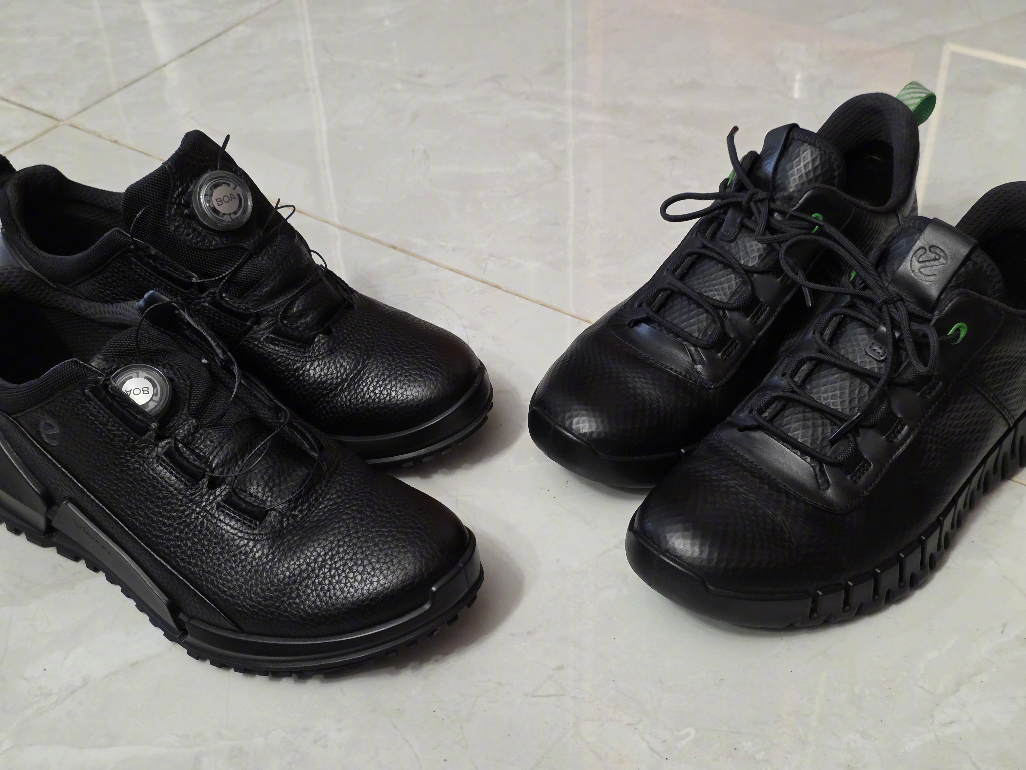 今天不忙，擦了擦鞋油，锃光瓦亮的。以前觉得这种衣服特别丑，总喜欢买一些彩色或者花