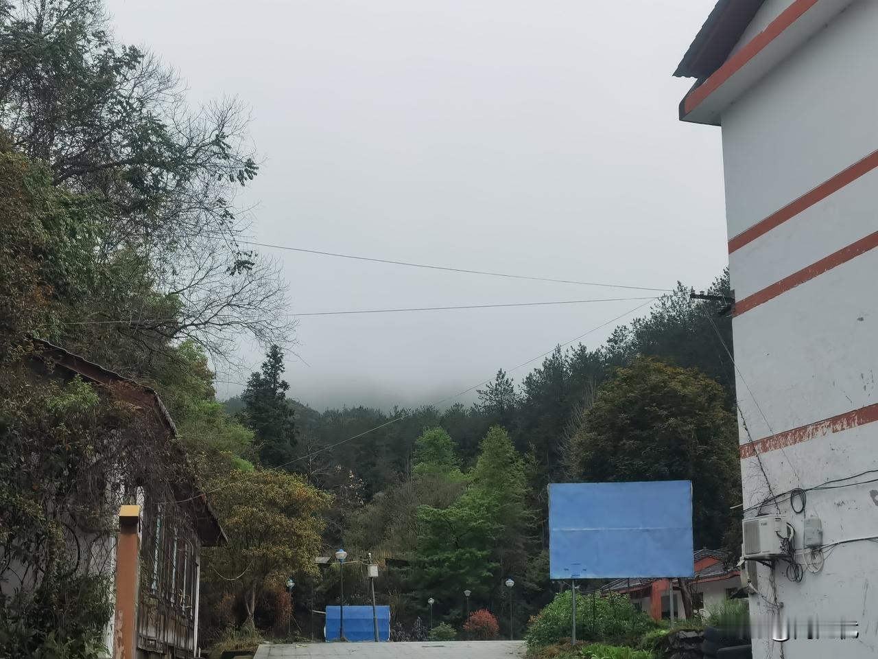 这一次美战争失败，风险最大的国家，就是日本。
日本是美国最大的债主。美国欠债不还