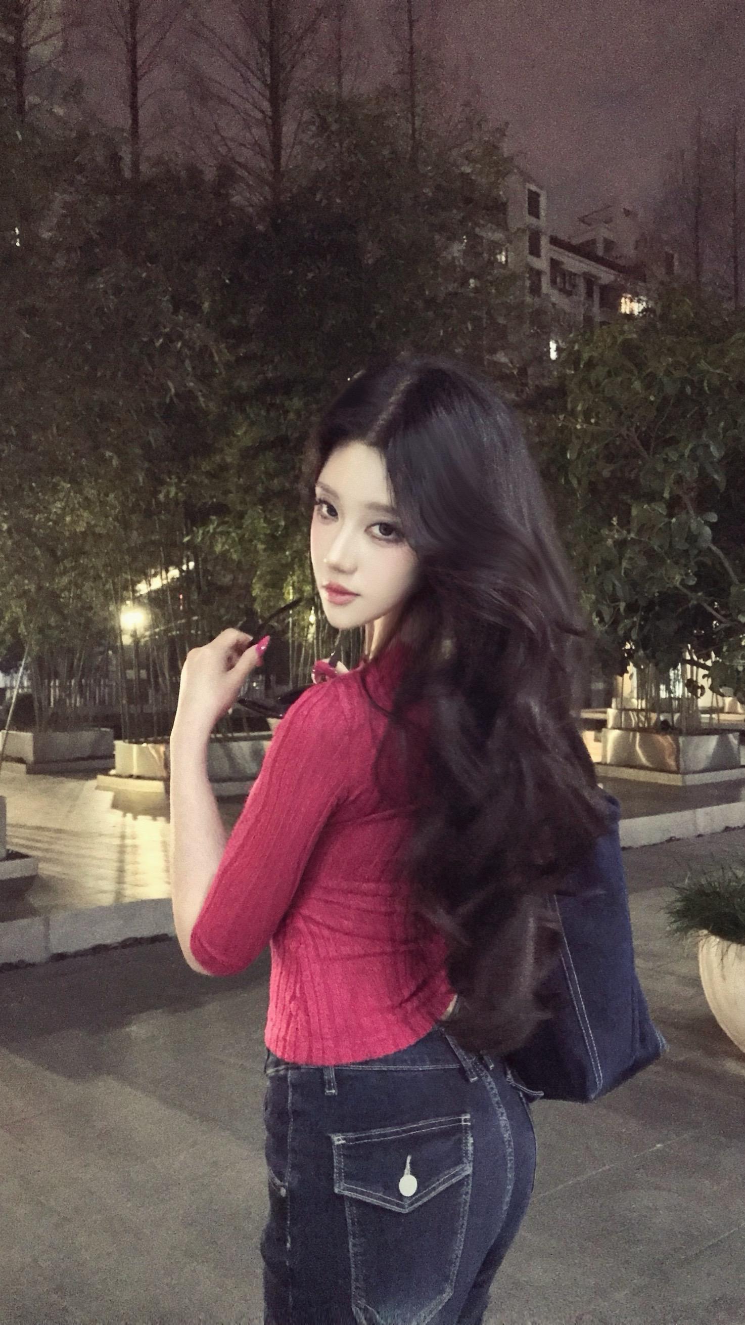 老婆 我和那些男的不一样   我是女的