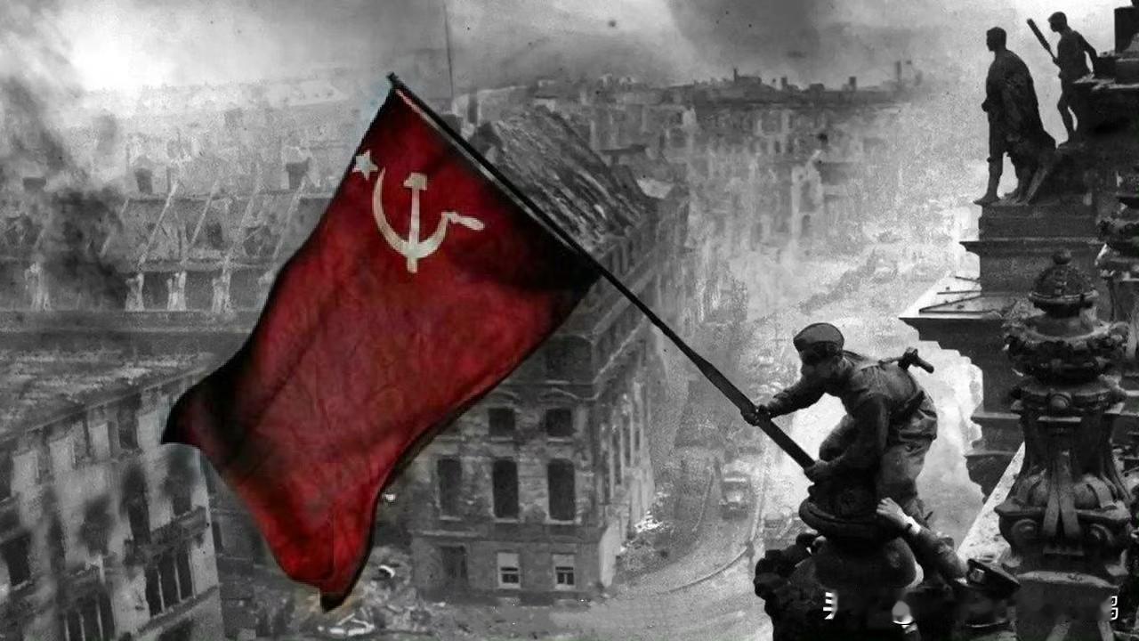 “把胜利旗印在新面值卢布上”

俄罗斯联邦共产党建议俄罗斯中央银行行长埃尔薇拉・