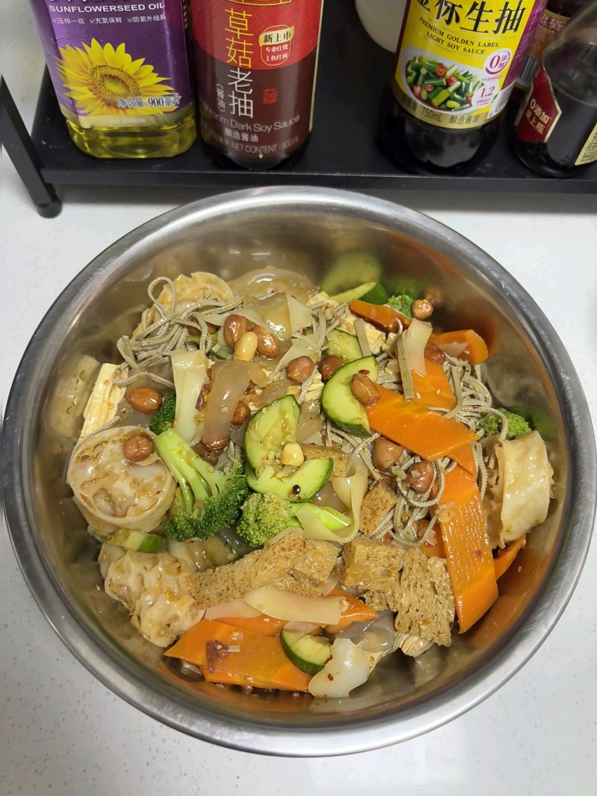 谁来救救瘦子在夏天的食欲为啥我食欲这么好，没有一点不想吃的想法各种凉拌菜卡卡造 