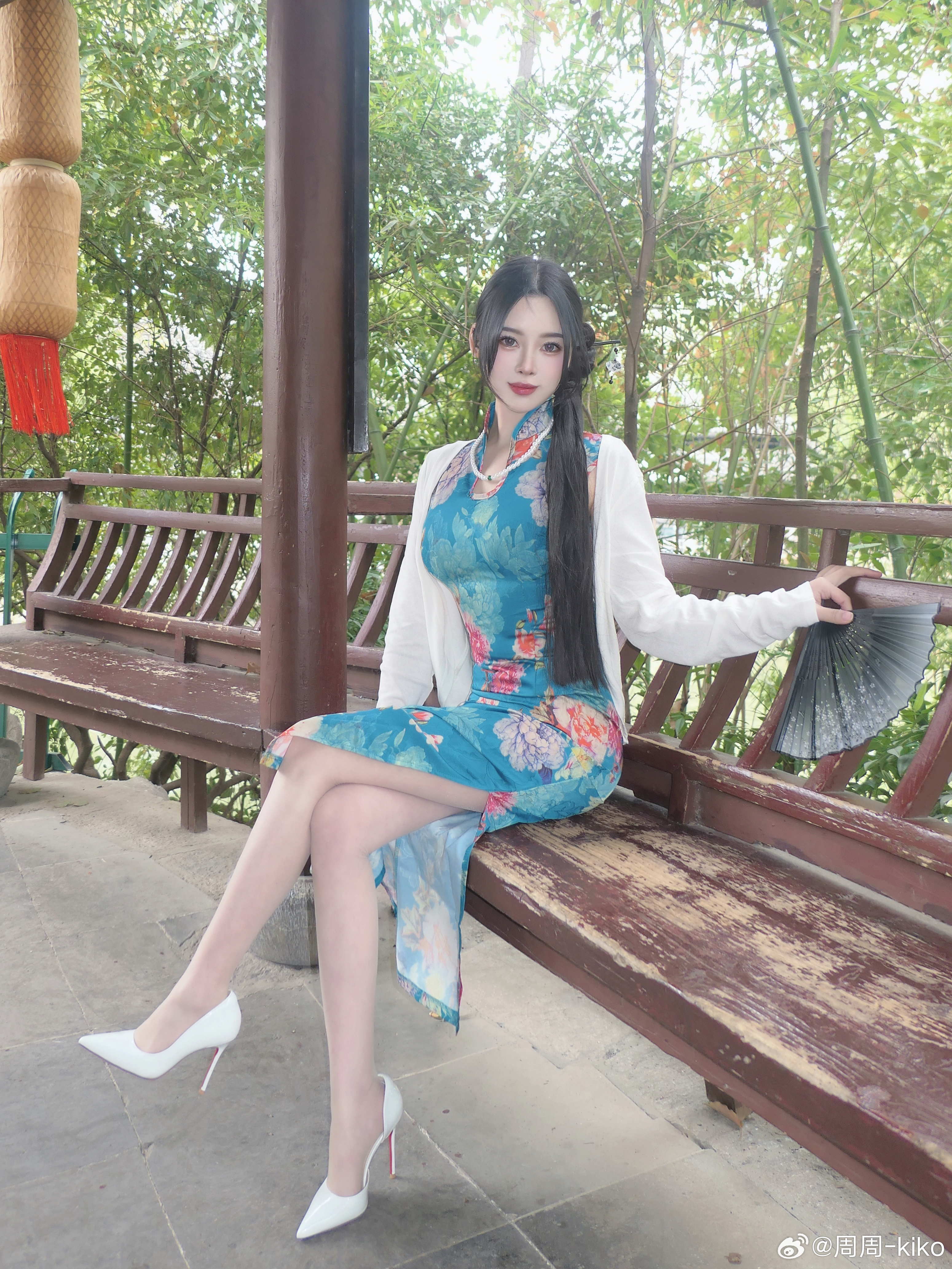 江山如画又怎能比拟 