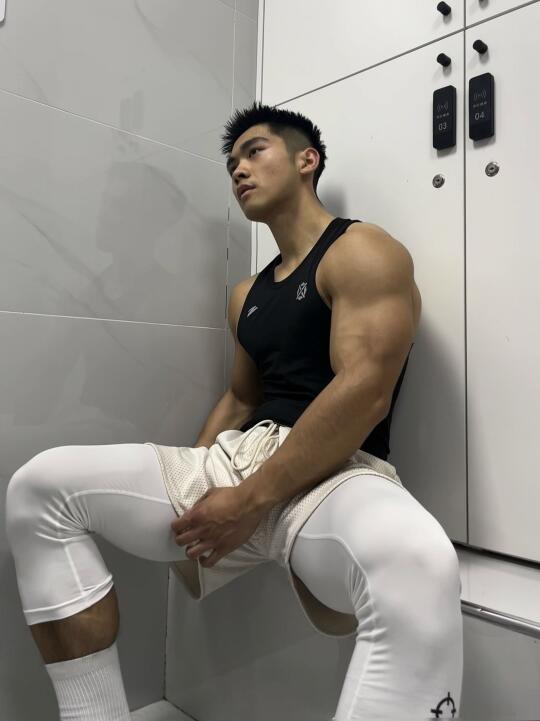 最适合高弹的男人出现了