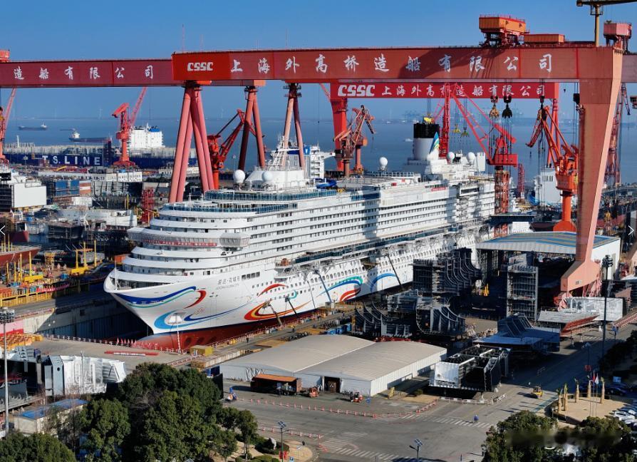 【爱达花城号邮轮涂装敦煌飞天】第二艘国产大型邮轮H1509船外板统喷与彩绘作业圆