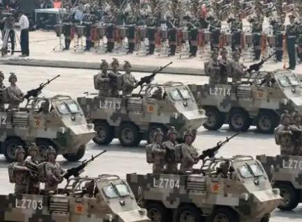 军队再强大，经济再富足，武器再尖端，没有伟大领袖的引领，终究难以凝聚成真正的国力