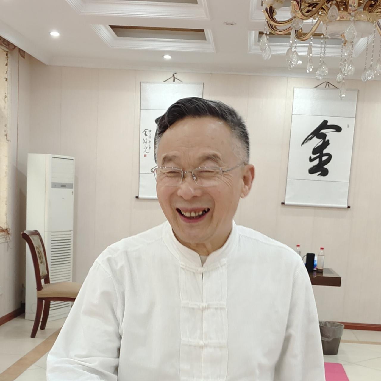 让通俗易懂的气功为大众服务，既不神话又不贬低！我传承传授的“金院疗愈法”是气功吗