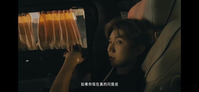 王源回应最想回到哪场演唱会王源永远去下一场王源回应最想回到哪一场演唱会 不念过去