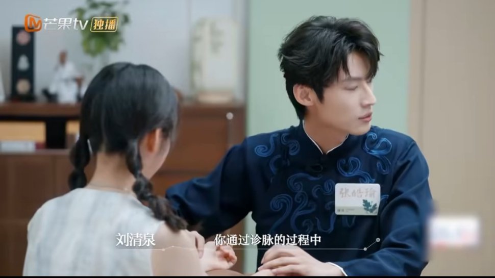 中医大拿说双手诊脉不要猎奇中医大拿说双手诊脉不要猎奇，先把单手诊脉学好，才能双手