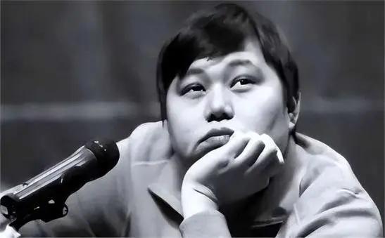 这日子是越来越无聊了！压根提不起精神来。

进入体制内，成为一名很多人羡慕嫉妒恨
