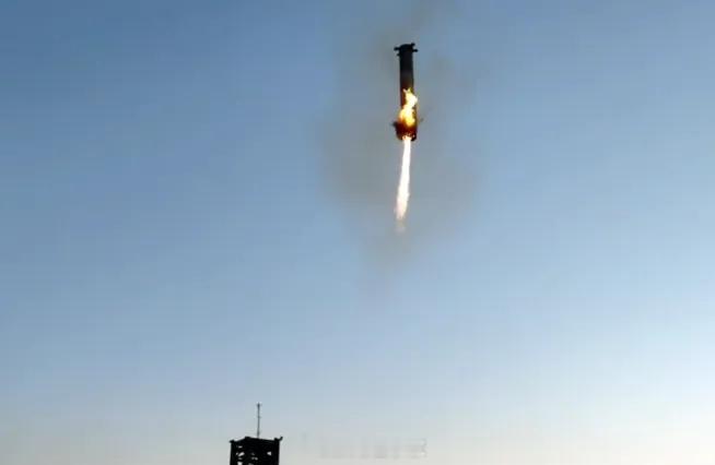 #SpaceX星舰进行第五次试飞#新一代重型运载火箭“星舰”进行第五次试飞，成功